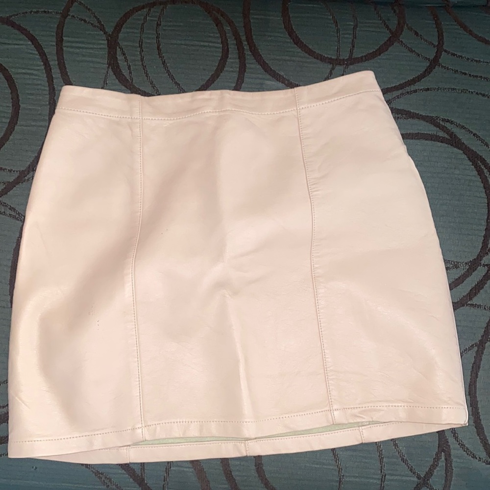 leather skirt!